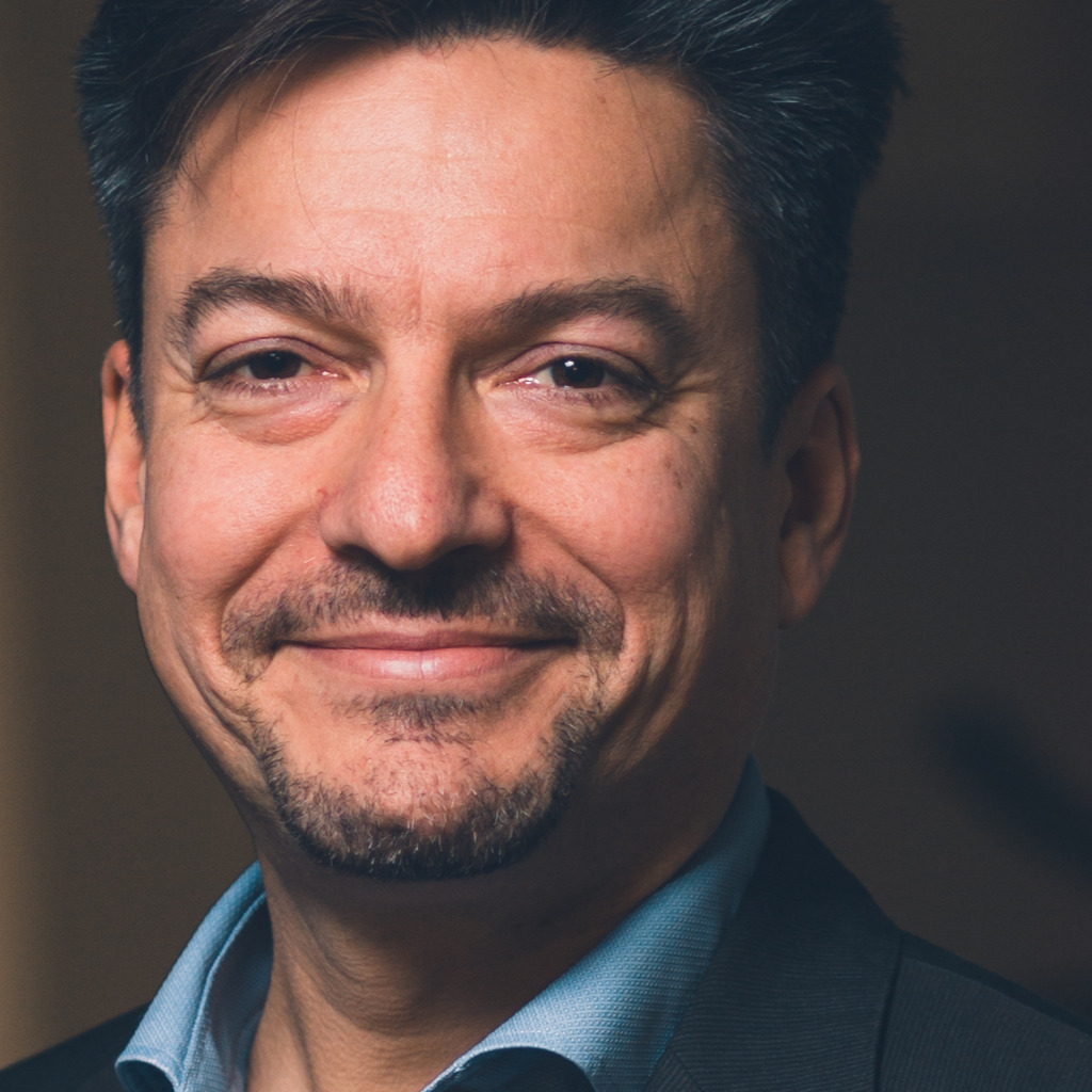 Maximilian Kühne Geschäftsführer eCube GmbH XING