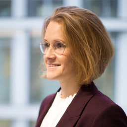 Claudia Karl