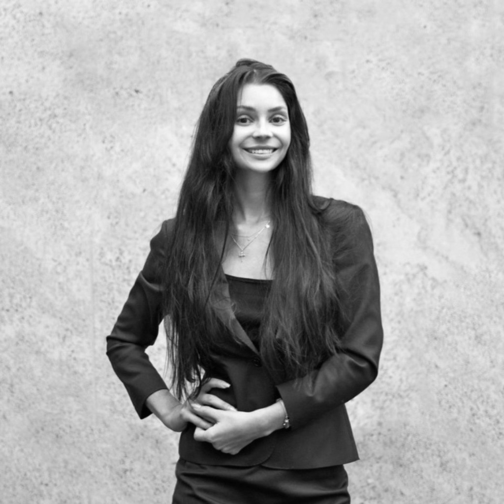 Julia Raphaela Fleischer - Immobilienberater - Capital Invest GmbH | XING