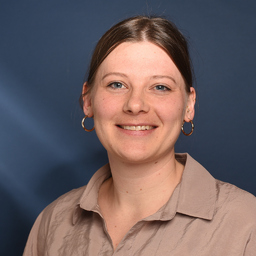 Pauline Hezel