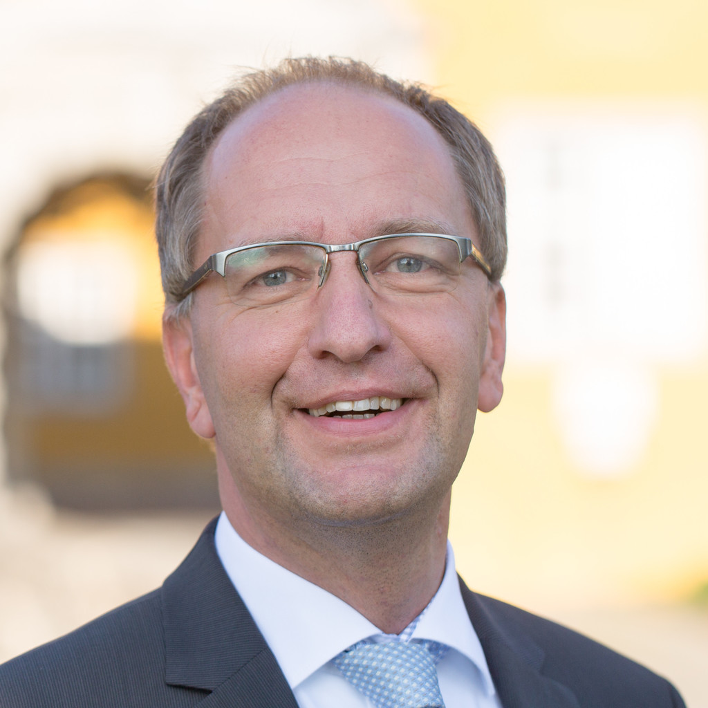 Dr. Walter Krupp Mitgliederbetreuer Akademie Deutscher