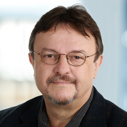 Dr. Mathias Wilhelm