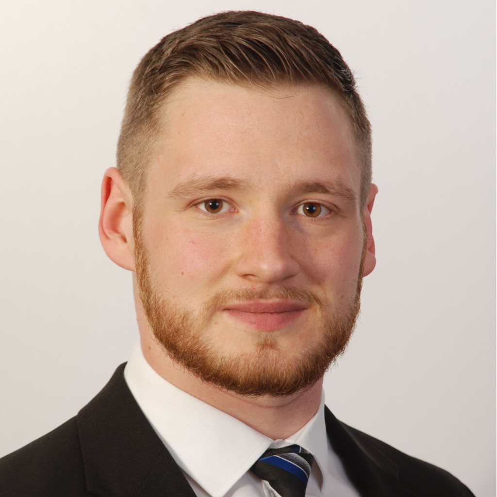 Jonathan A. Reißmann - VP Quality Interior Lighting Europe / Business ...