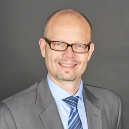 Dr. Carsten Czenkusch
