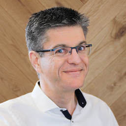 Rainer Kirschbaum