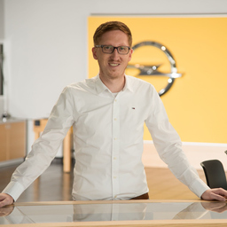 Dennis Tschesche