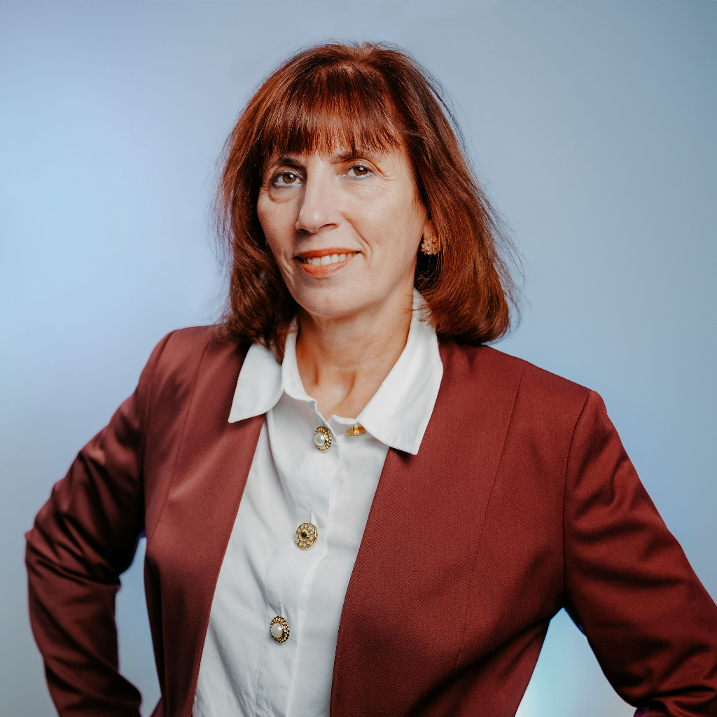 Francisca FernándezFriedrich Assistent to the Management proQtech