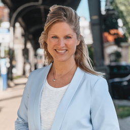 Andrea Mackrott