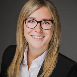 Dr. Nicola van Lück