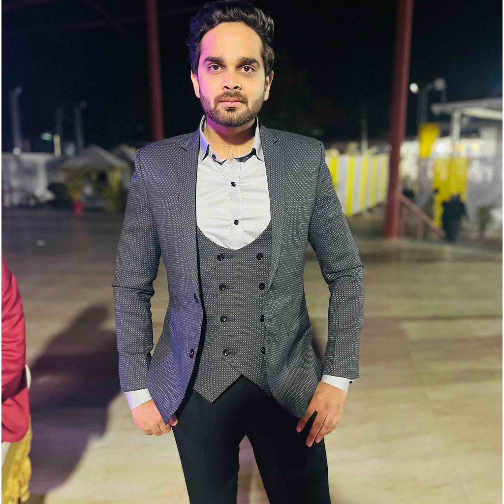 Saud Khan Customer Service Agent Amazon XING