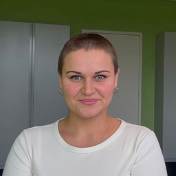Angelina Junker