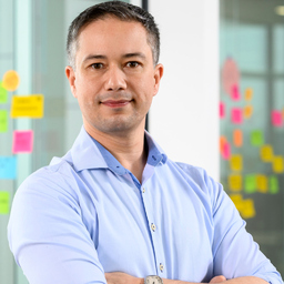 Dr. Simon Bunjamin