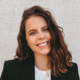 Julia Schreurs
