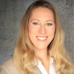 Dr. Vanessa Knoppik