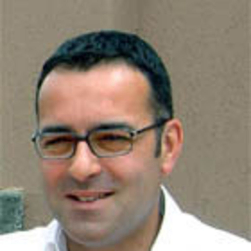 Elio Perrone Web content manager Web designer IFOA XING