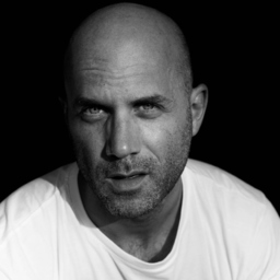 Julian Stoelting