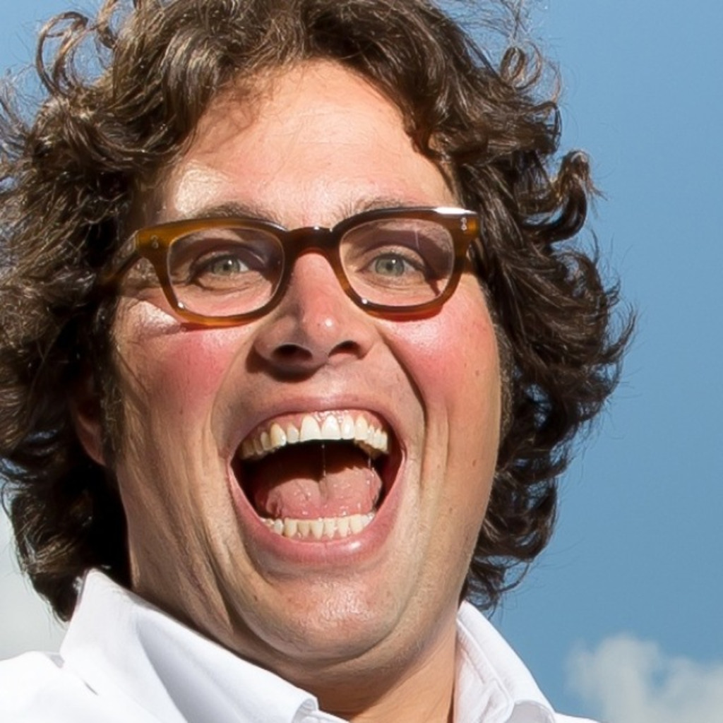 Konstantin Andreas Feustel Founder & CEO WIIF XING