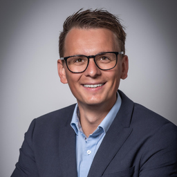Dr. Julius Heuchert