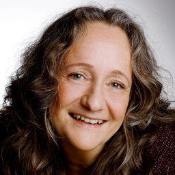 Dr. Ana Suhr
