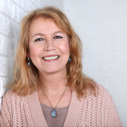 Nadja Schmitz-Reis