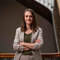 Dr. Tanja Steinhart