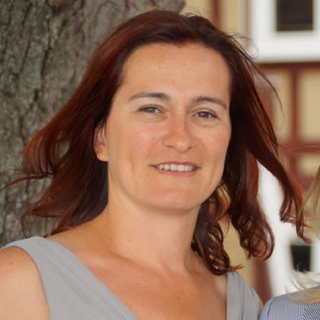Social Media Profilbild Sandra Rezac Wiesbaden