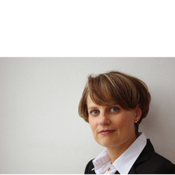 Claudia Tömböl