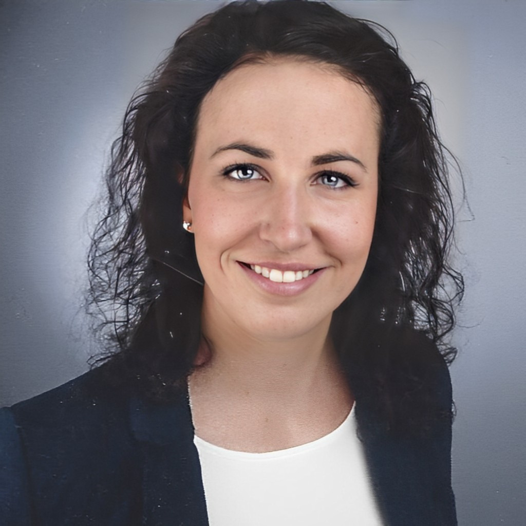 Stephanie Janzen Geschäftsführer Eternity XING