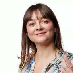 Julia Born's profile picture