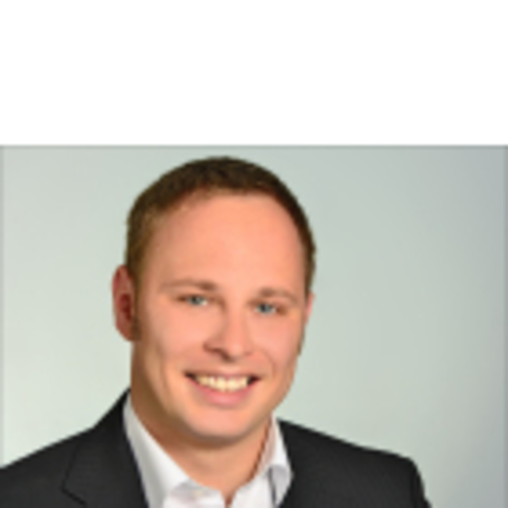 Hendrik Fiala Senior Process & Project Manager Operations / Customer