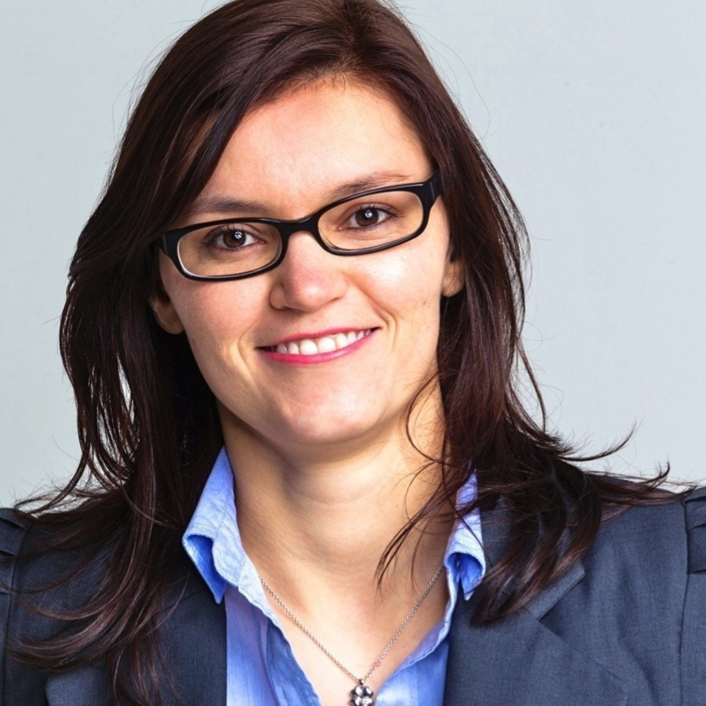 Djamila Khelil Logistik TU Dortmund XING