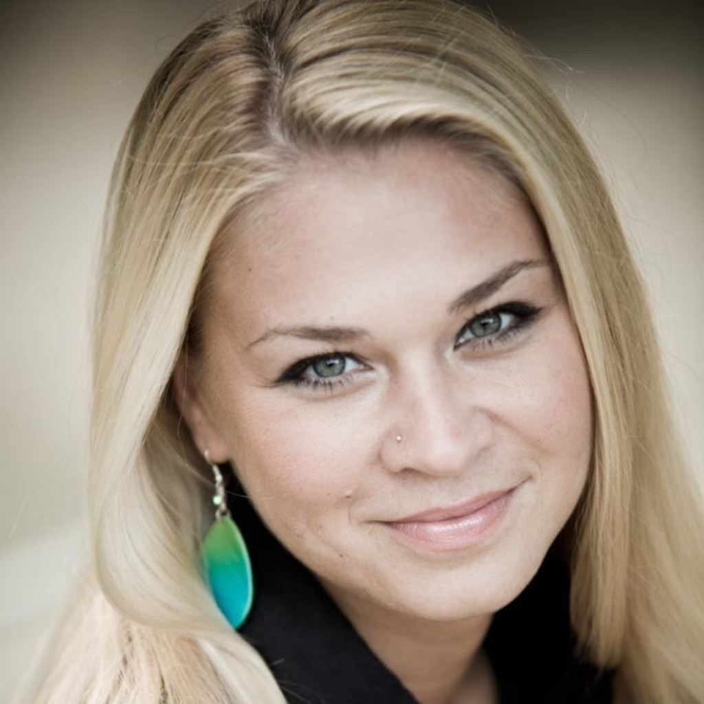 Olchowik Vendedora EL Corte Ingles XING