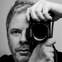 Rob KNIGHT