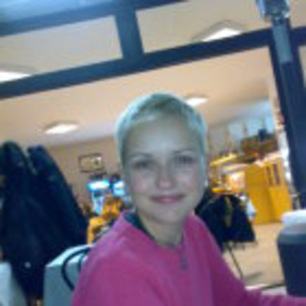 Svetlana Kuznecova esperto linguistico(tradutore,interprete,insegnate