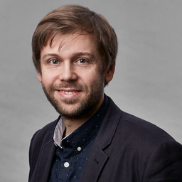 Dr. Niklas Schrape