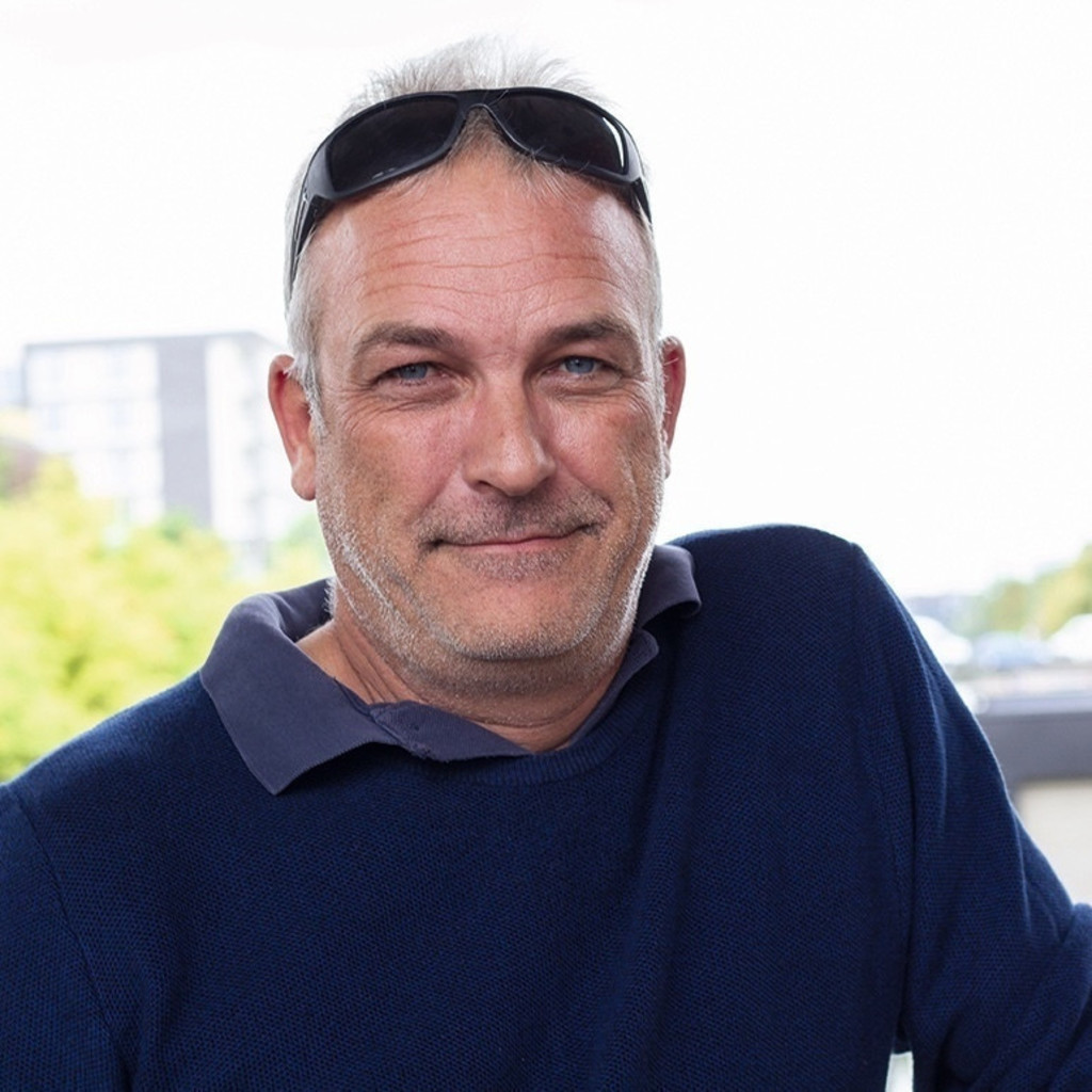 Marcus Schlichting Redakteur SVG Verlag XING