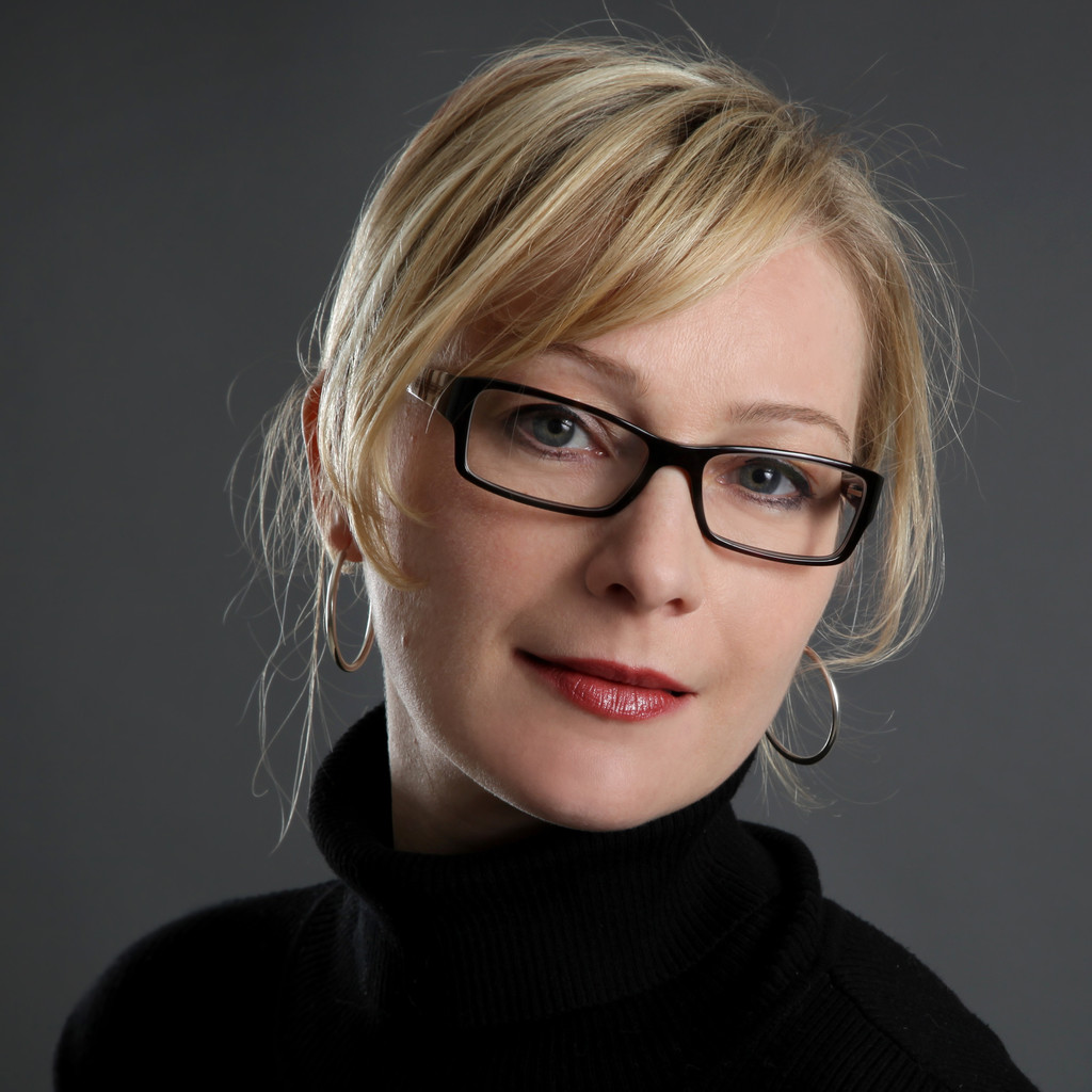 Yvonne Engel Inhaber Stark mit Pferd Reittherapie. Coaching