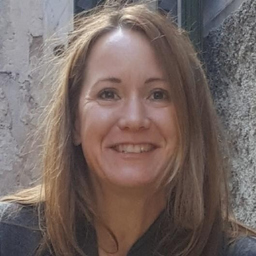 Andrea Bayer