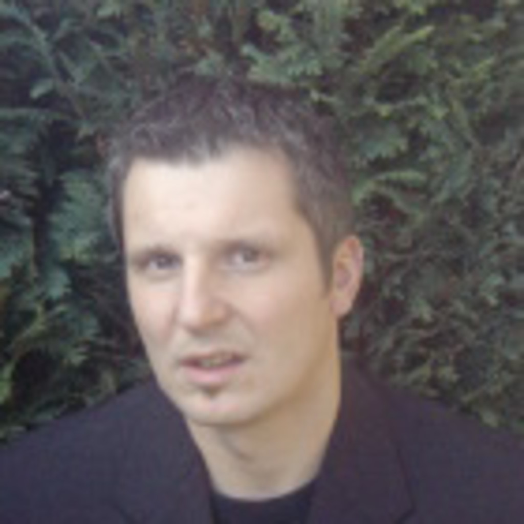 Helmut Roth in der Personensuche von Das Telefonbuch