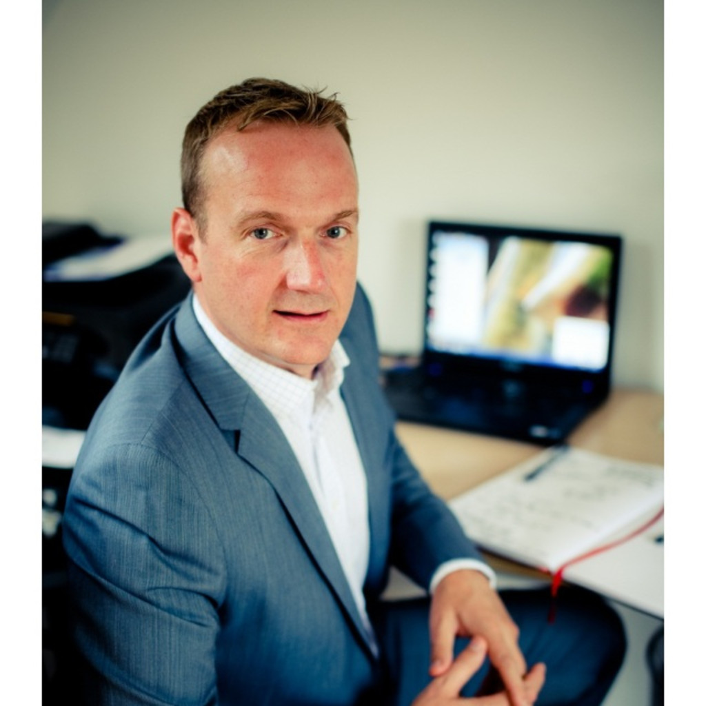 Simon Bennett - Sales Director - Amber Road | XING