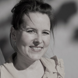 Dr. Stefanie Maeck
