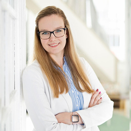 Julia Bröcker