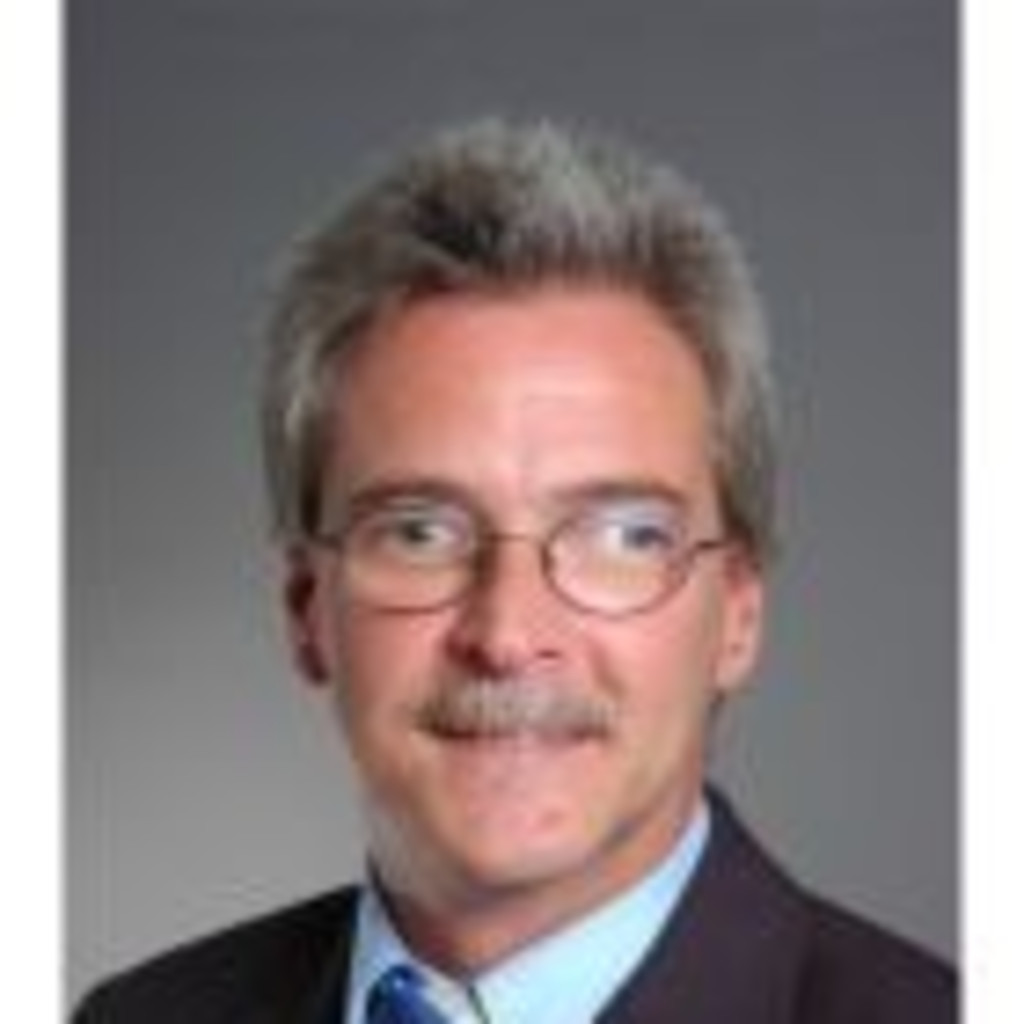 Wolfgang Henning Abt.Leiter Rev. Logistik und ESP Ops. Motorola