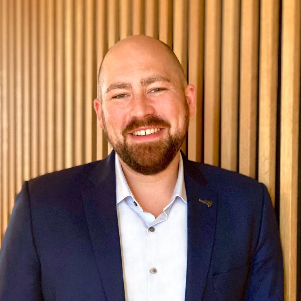 Marvin Rhein Asset Manager Real Estate Avalis Investment GmbH XING