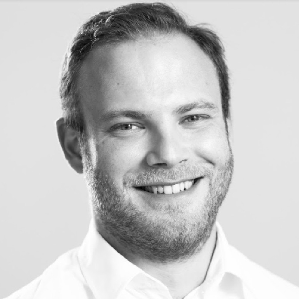 Florian Kienzl Senior Digital Key Account Manager Livesystems AG XING