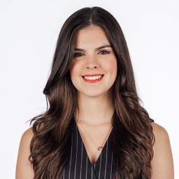 Adriana Valles Elizondo