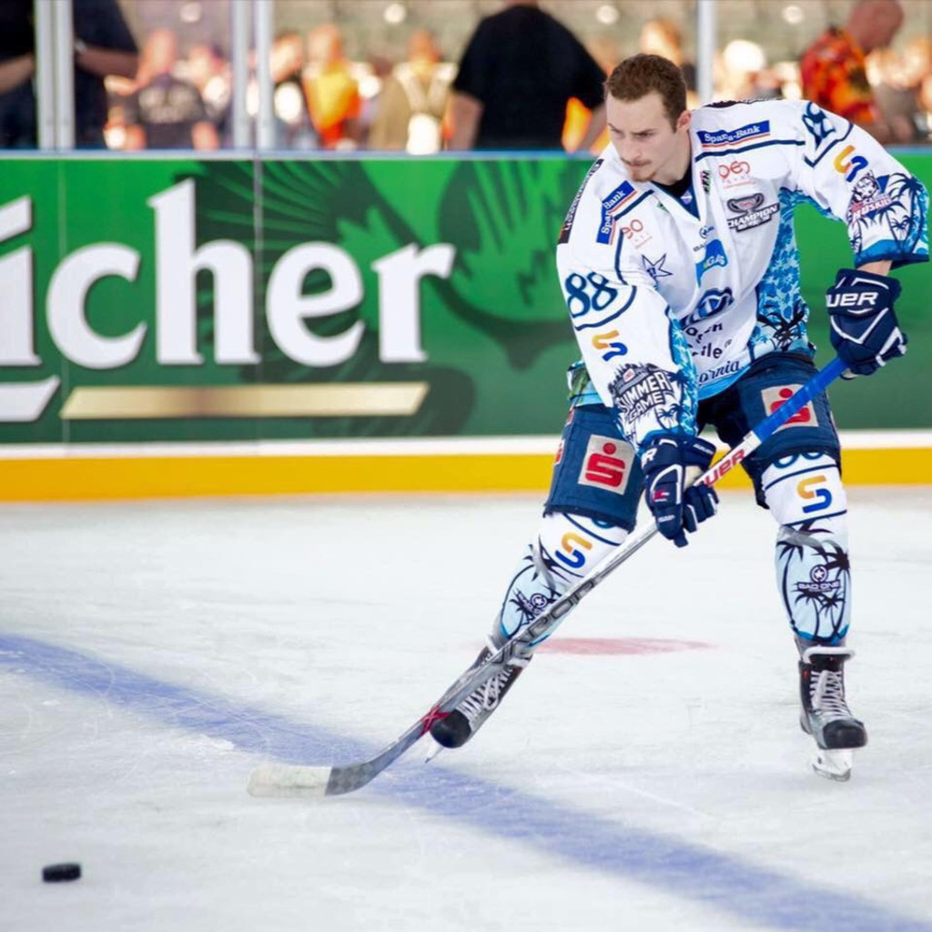 André Gerartz ProfiSportler Herforder Eishockey Verein e.V. XING