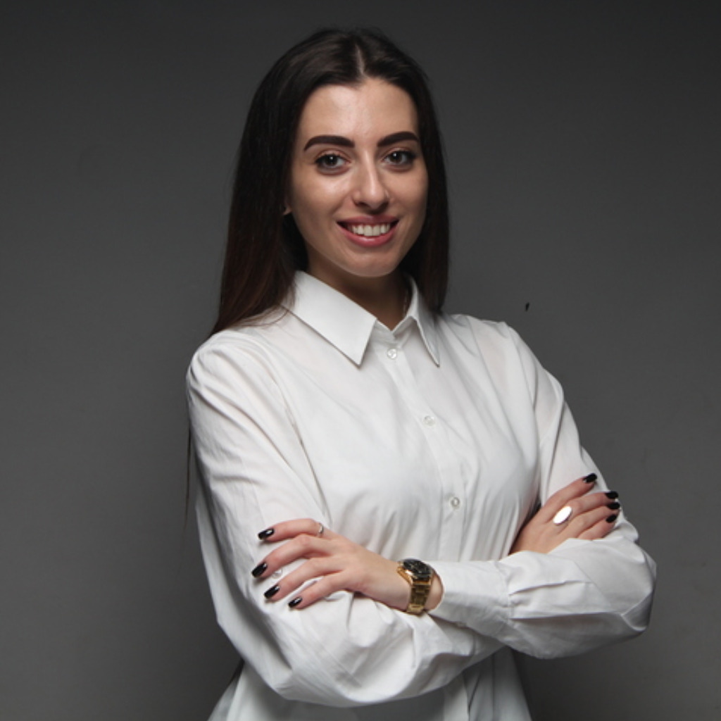 Alexandra Osad Kampagnenmanagerin Sales Desk Qualifizierte B2B