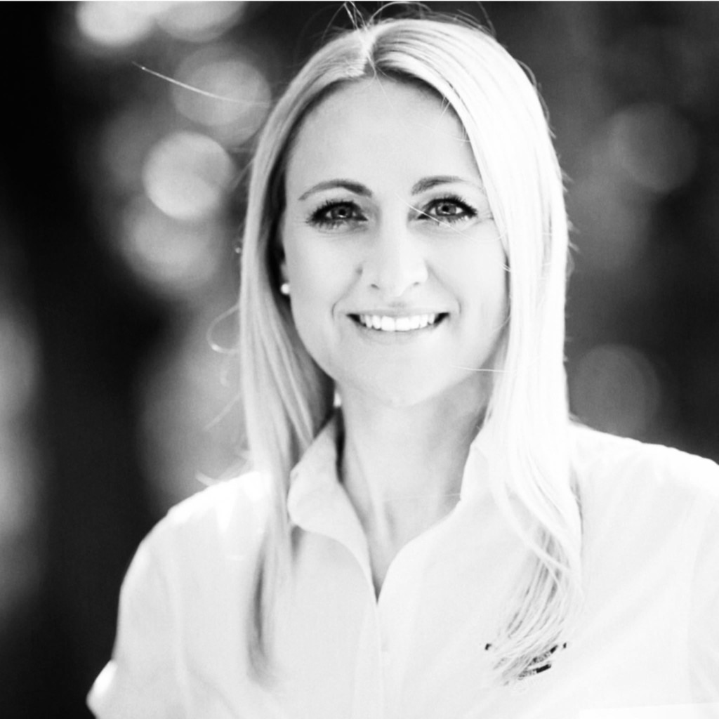 Verena Henschel Founder Managing Director VeLight GmbH XING