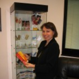 Joan KOZAK